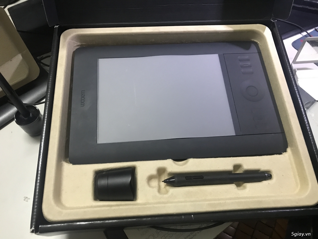 bán bàn vẽ Wacom còn mới 98%