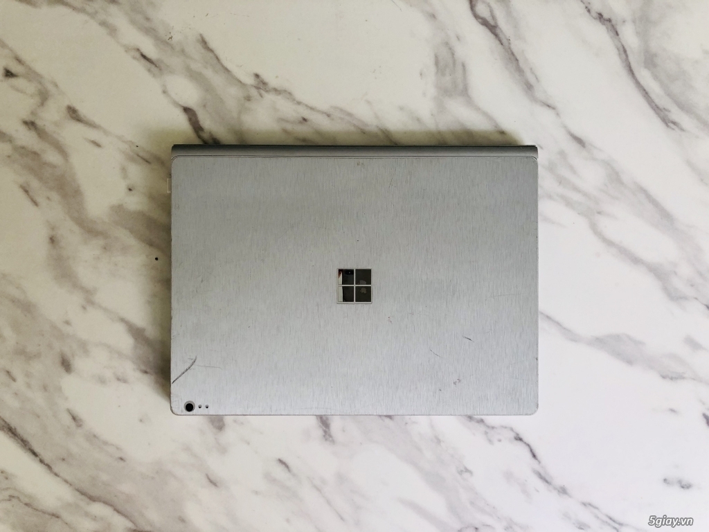 SURFACEBOOK 1 core i7, card rời max option 99%