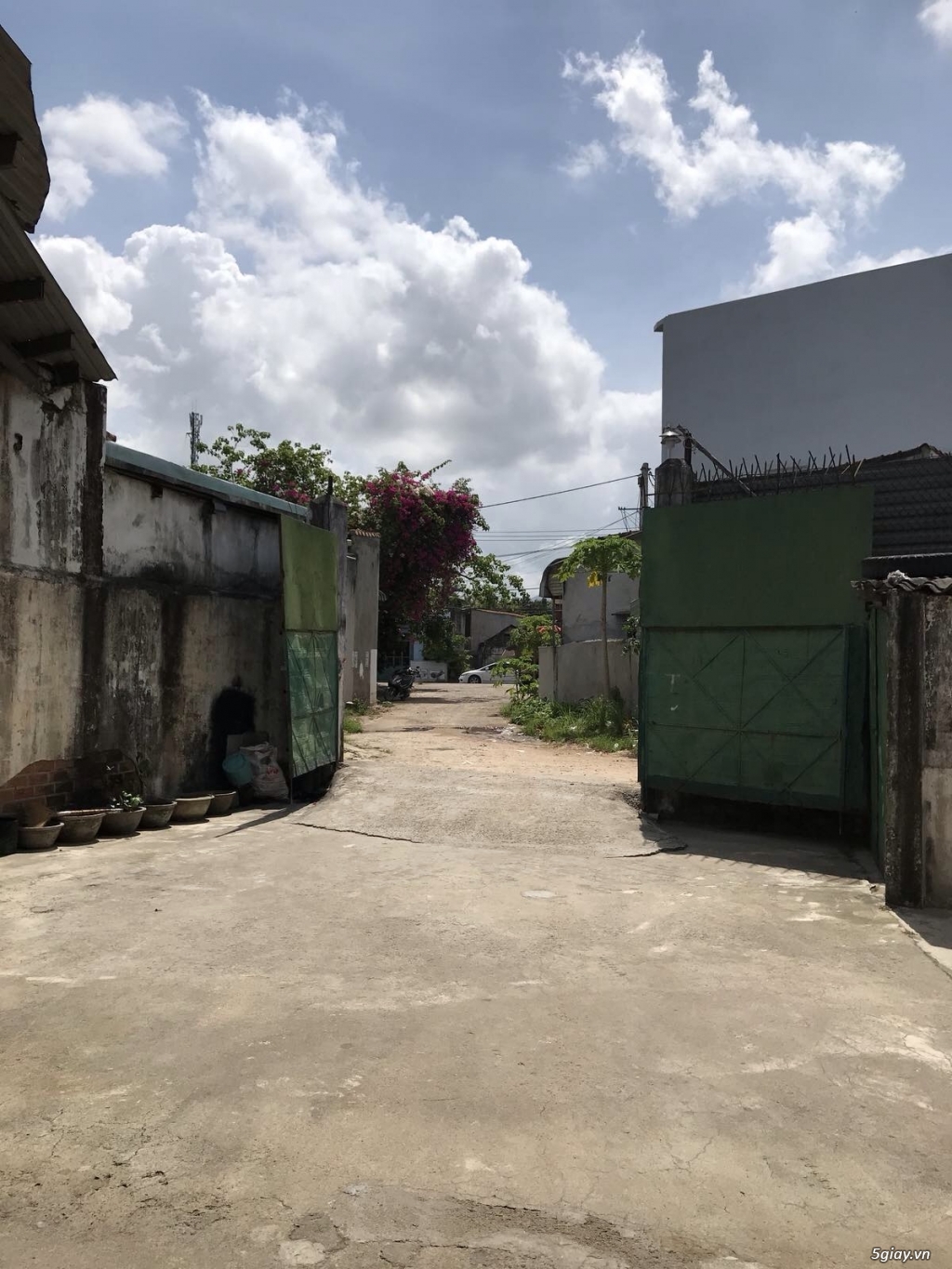 Cho thuê mặt bằng và kho xưởng rộng lớn 450 m2 ngay quốc lộ - 2