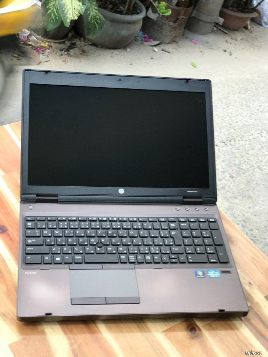 Cần bán nhanh hp 6570b giá rẻ còn zin 4tr