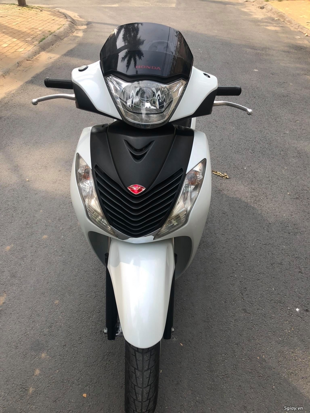 Bán Sh150i nhập ý trắng đen số máy 105 đkld 2013 - 2