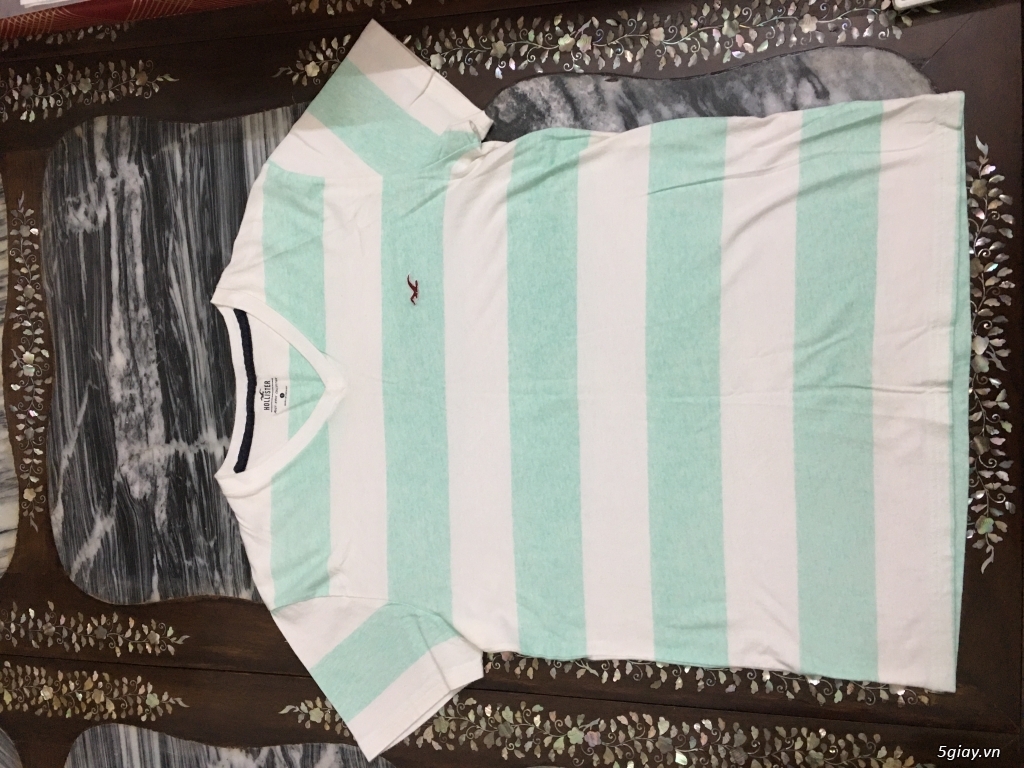 Áo thun ông Địa size M giá 300k và áo Hollister giá 120k - 2
