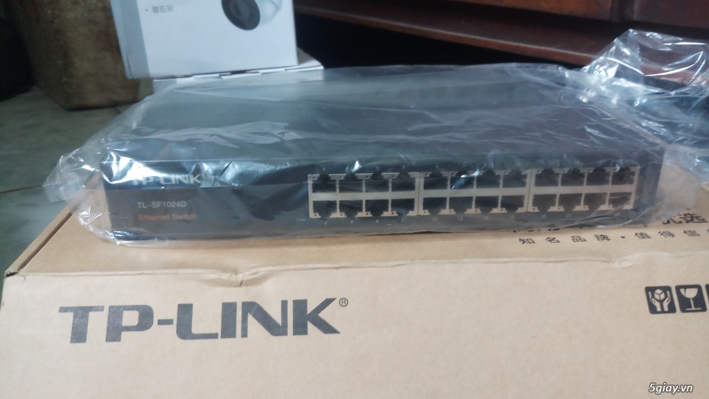 SWITCH TP LINK 24P TL-1024D