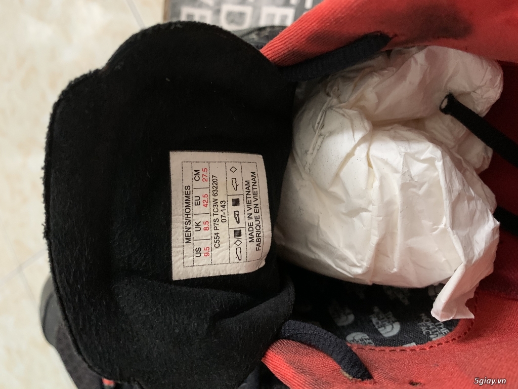 CẦN BÁN GIÀY THE NORTH FACE CŨ - 2