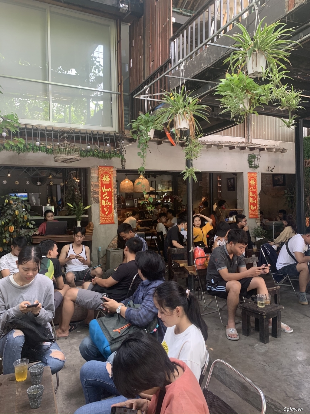 Sang quán 13* 17 mặt tiền nguyễn thái sơn ,GV