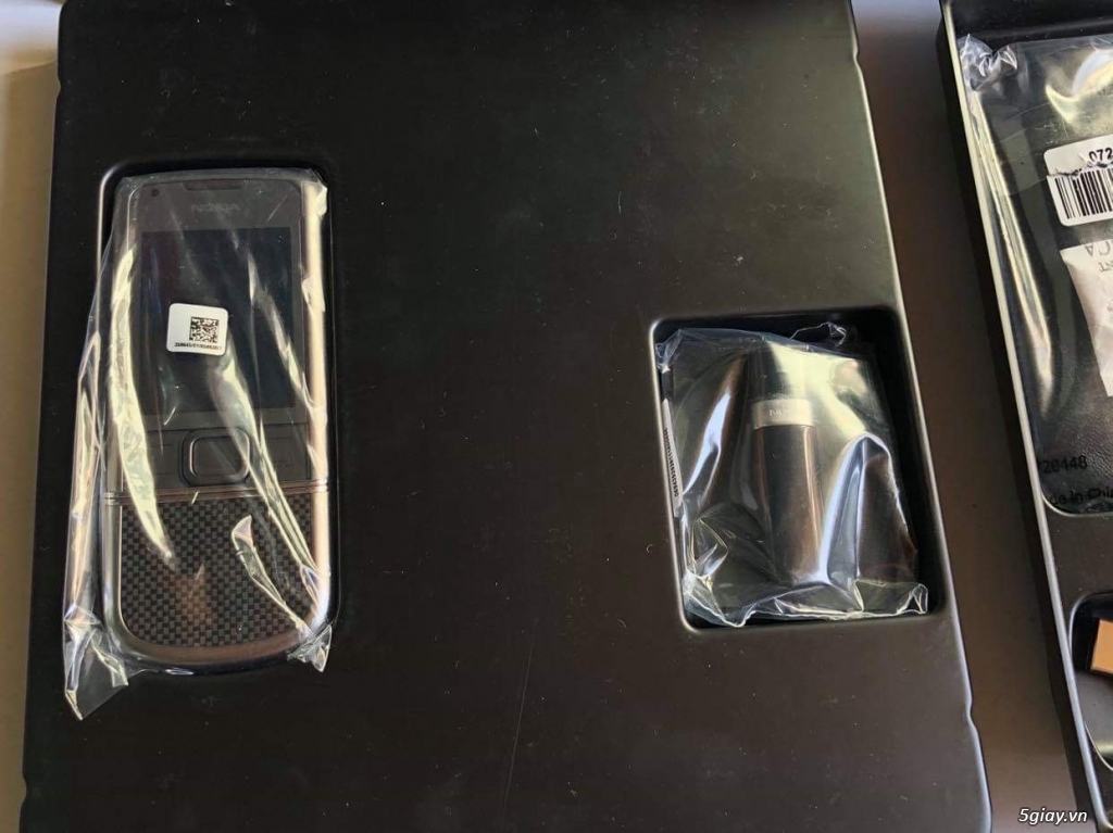 Nokia 8800 Carbon Arte Titanium Brandnew nguyên hộp xuất Italia - 11