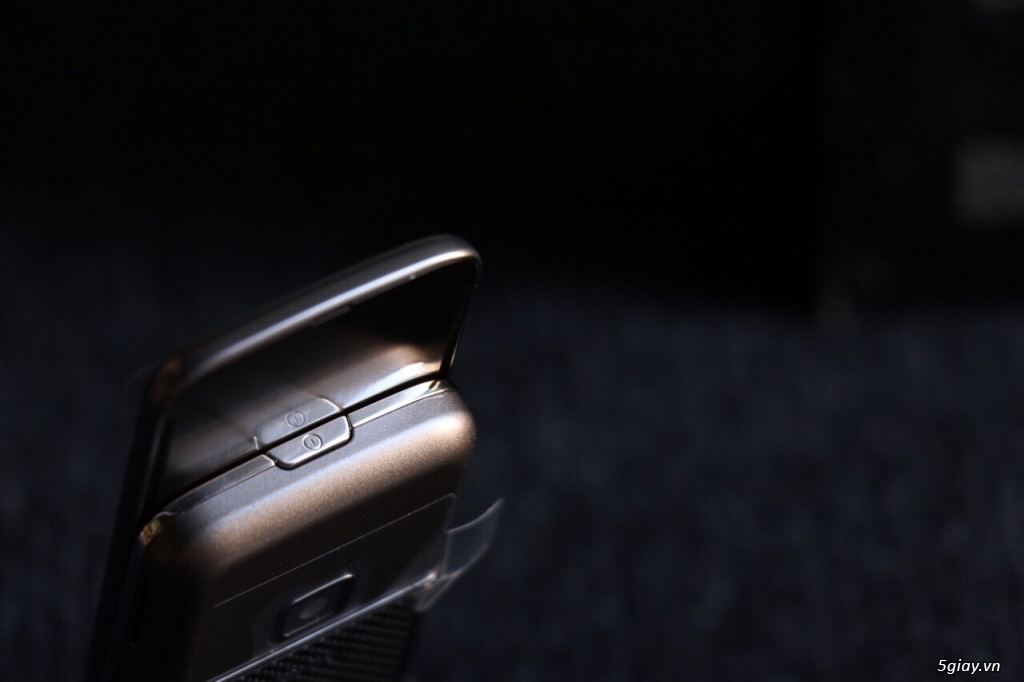 Nokia 8800 Carbon Arte Titanium Brandnew nguyên hộp xuất Italia - 8