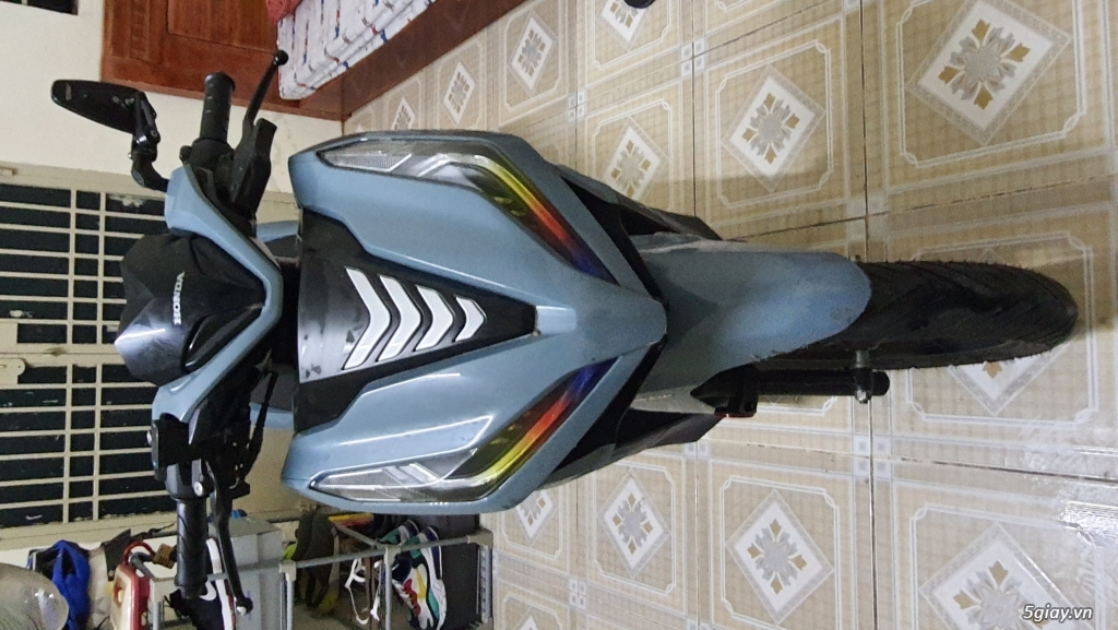 Cần Bán Vario 150 11/2018 Chính chủ màu xanh xi măng - 4