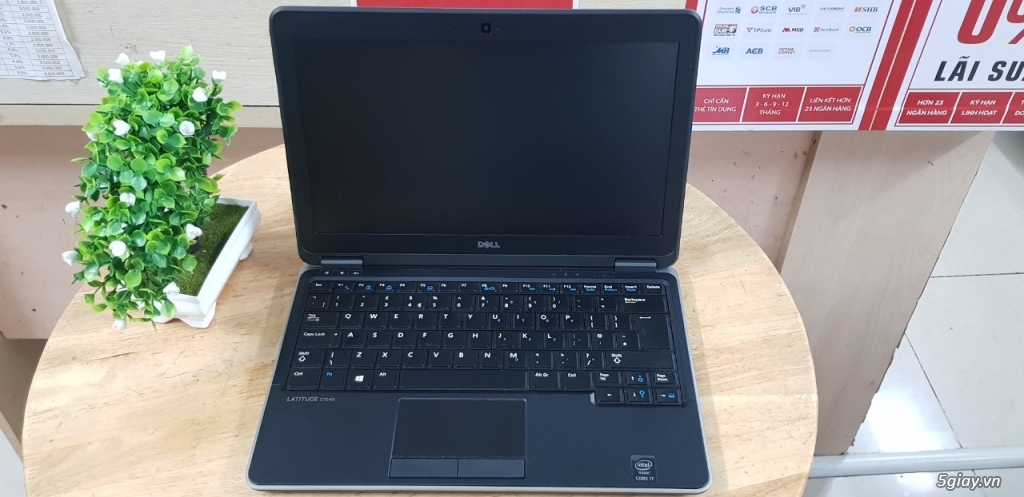 Laptop Dell Latitude E7240 hàng xách tay Mỹ - 5