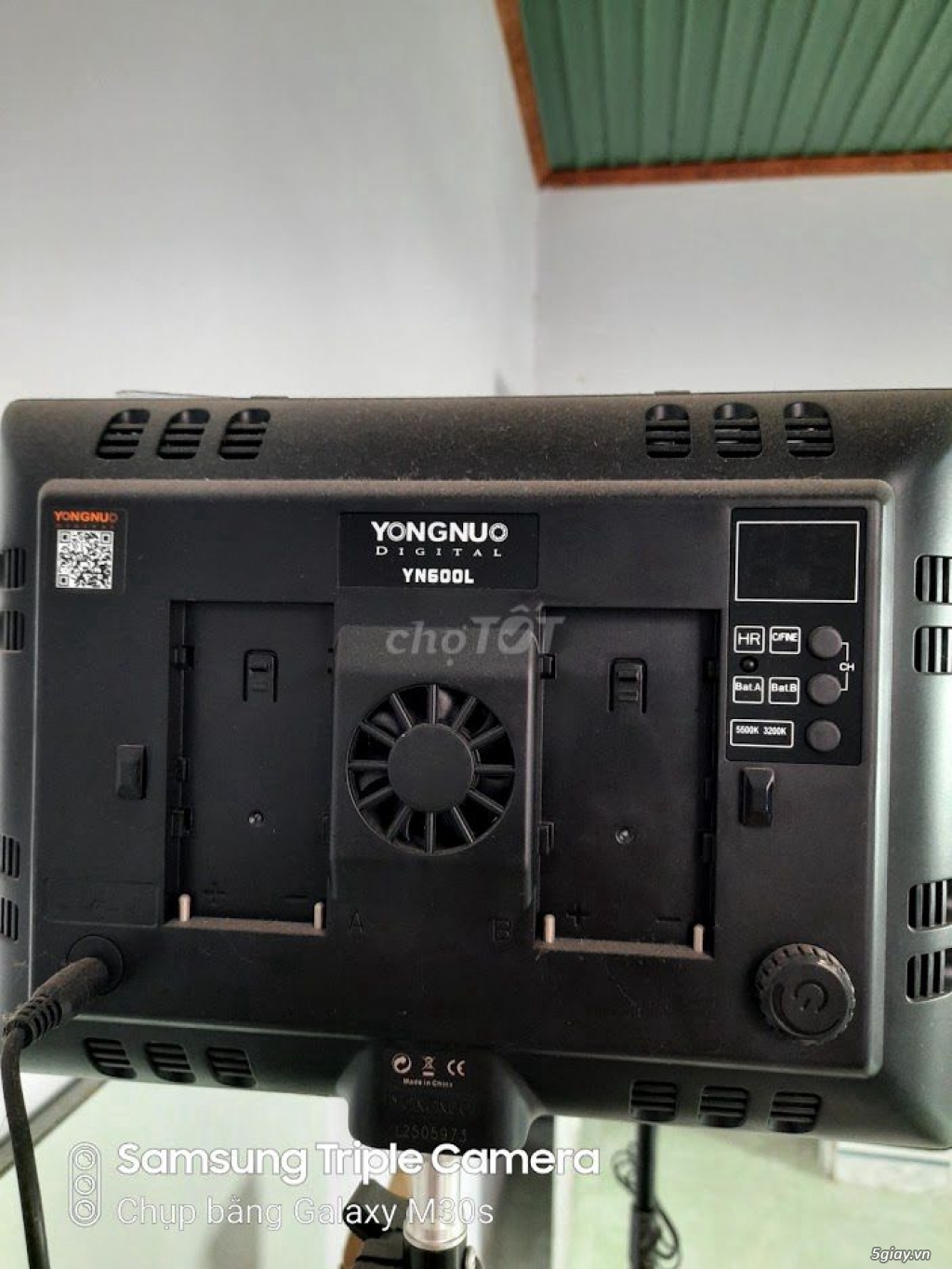 Đèn Led Yongnuo YN-600L  + Adapter - 1