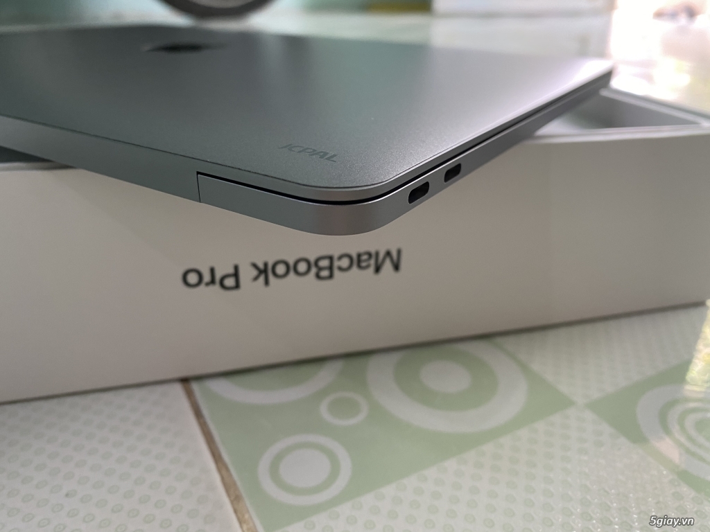 Macbook pro 13 2019 touch bar fullbox - 5