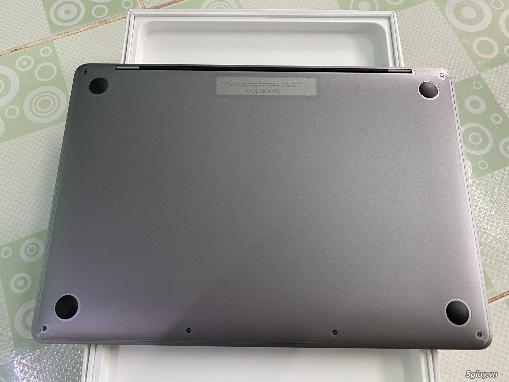Macbook pro 13 2019 touch bar fullbox - 9