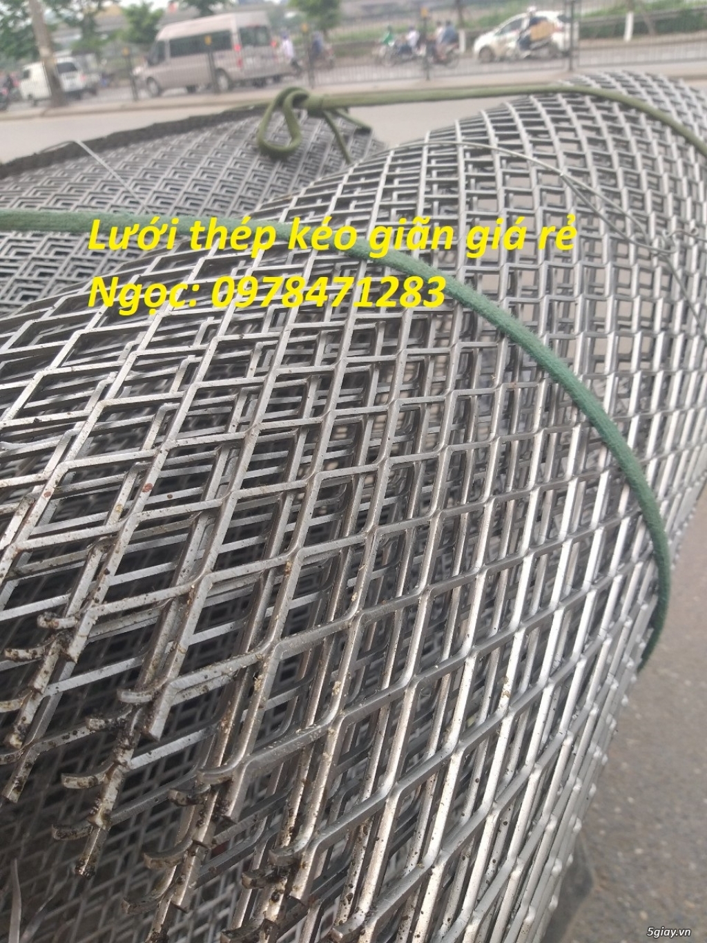 Lưới thép dập dãn có ứng dụng rộng rãi trong xây dựng, giao thông. - 3