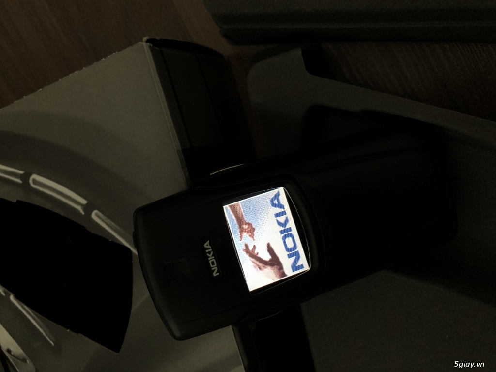 Nokia 8910i nguyên hộp cực đẹp zin chuẩn cứng, Ebay thị trường UK ! - 5