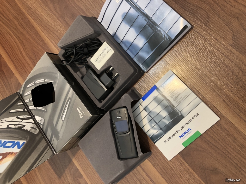 Nokia 8910i nguyên hộp cực đẹp zin chuẩn cứng, Ebay thị trường UK ! - 3
