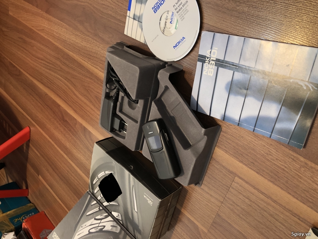 Nokia 8910i nguyên hộp cực đẹp zin chuẩn cứng, Ebay thị trường UK ! - 1