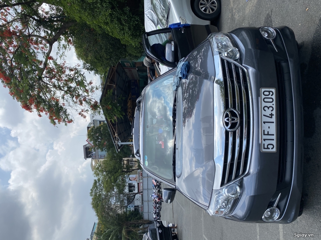 Fortuner đời 2015 máy xăng số tự động 1 cầu màu xám lông chuột - 4