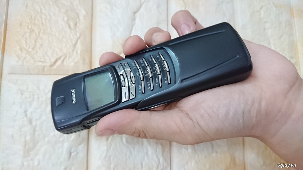 Bán nokia 8910i sưu tầm