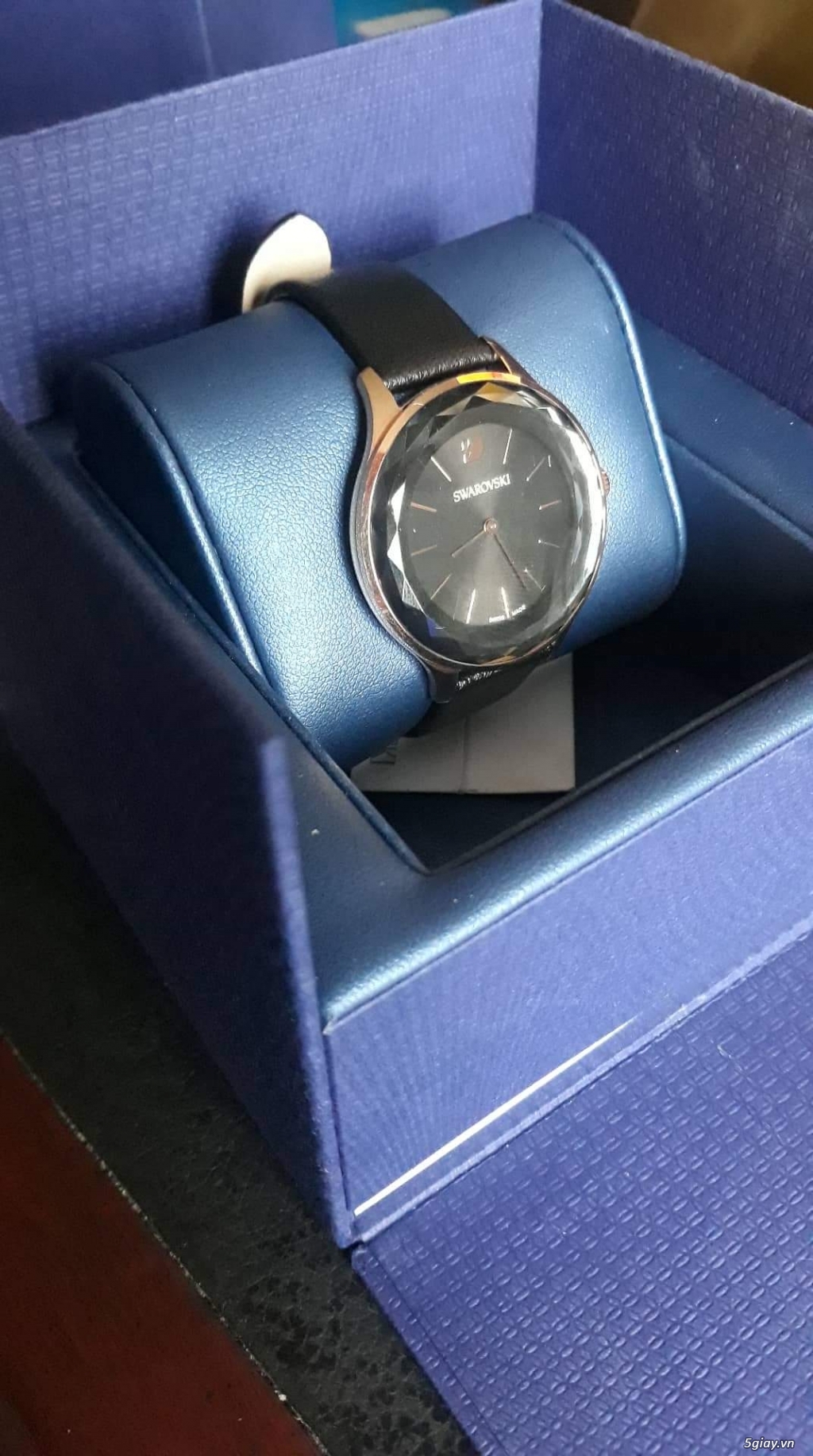 Bán đồng hồ Swarovski, chính hãng, đã mua sân bay ở nước ngoài