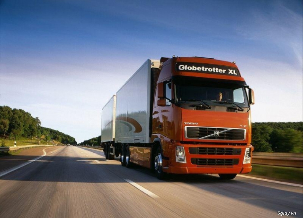 Vận chuyển hàng từ Hà Nội vào Sài Gòn bằng xe tải, container