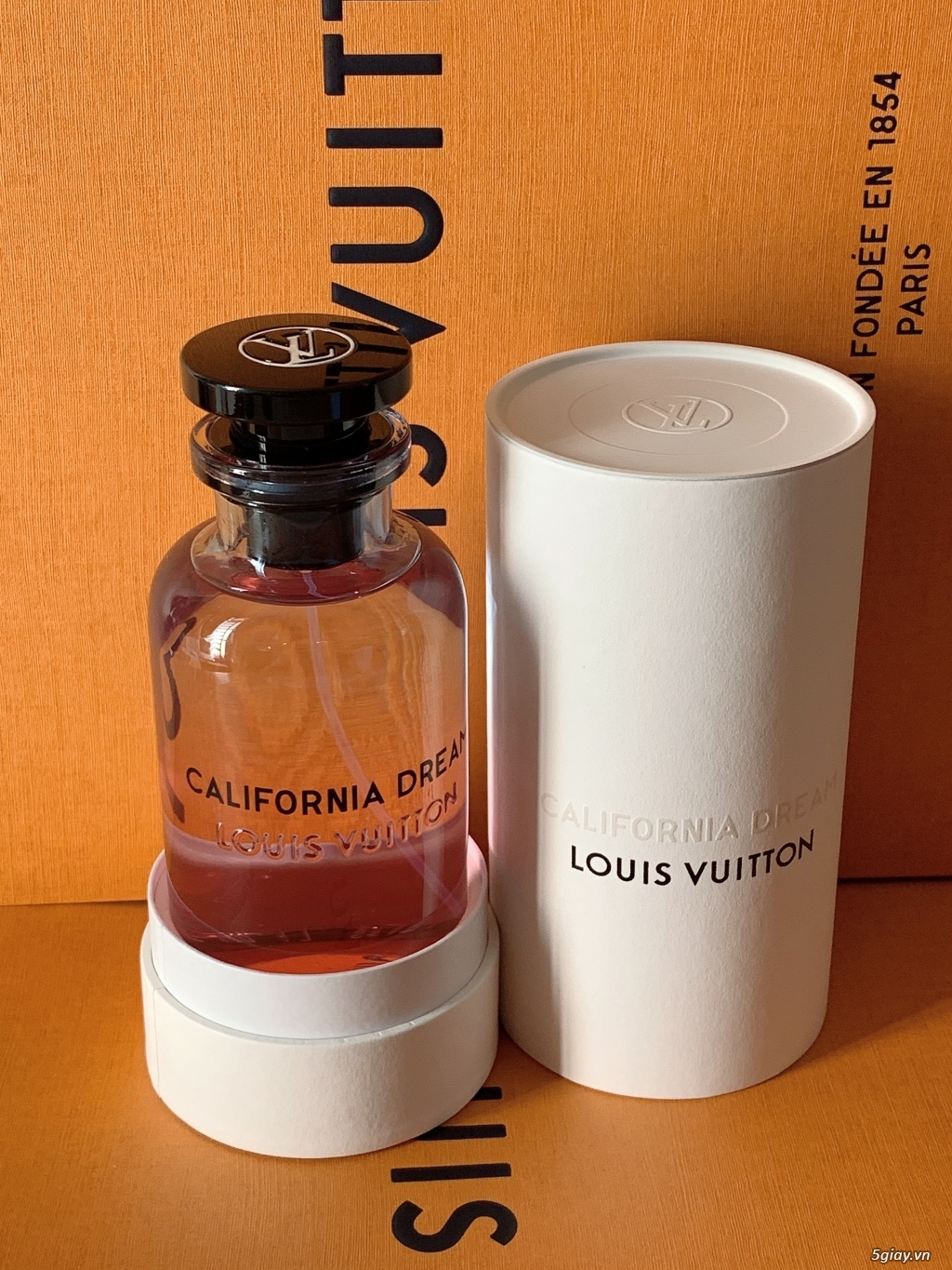 Hoàng Hôn California Trong Chai Nước Hoa Lừng Danh Của Louis Vuitton   YouTube