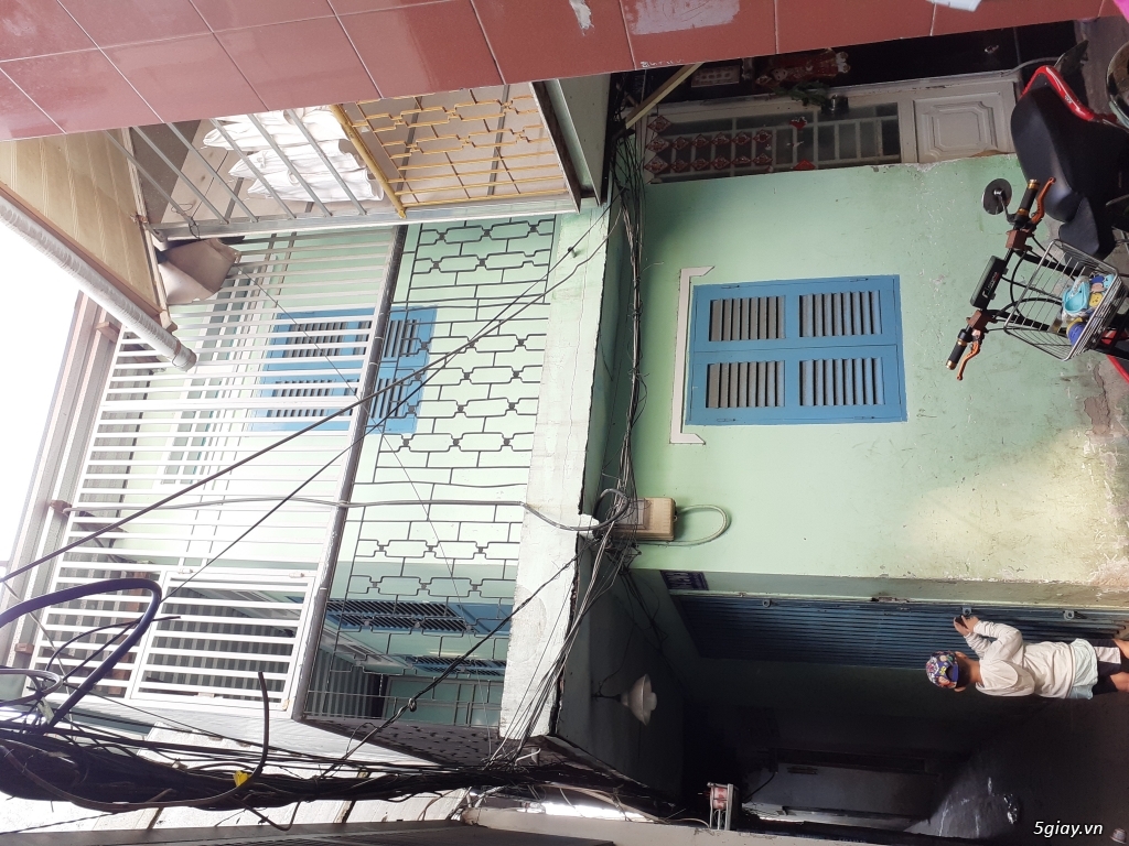 Nhà nhỏ đường Đặng Nguyên Cẩn F13 Q6 phố ẩm thực Phú Lâm sổ hồng