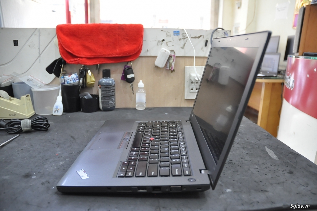 Lenovo ThinkPad T450 giá hạt dẻ, rẻ nhất hệ mặt trời - 2
