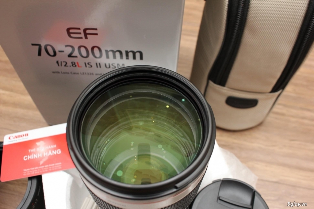 Canon 70-200 f2.8 is 2 fullbox likenew - 4