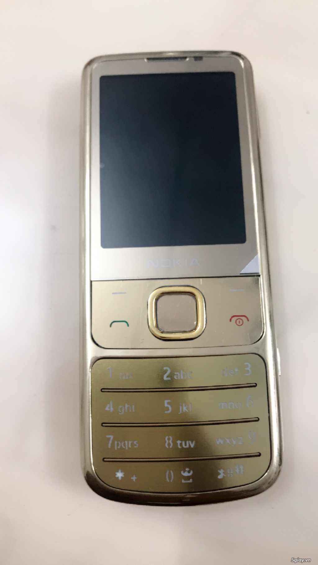 Nokia 6700c gold xin cần bán>>>> - 2