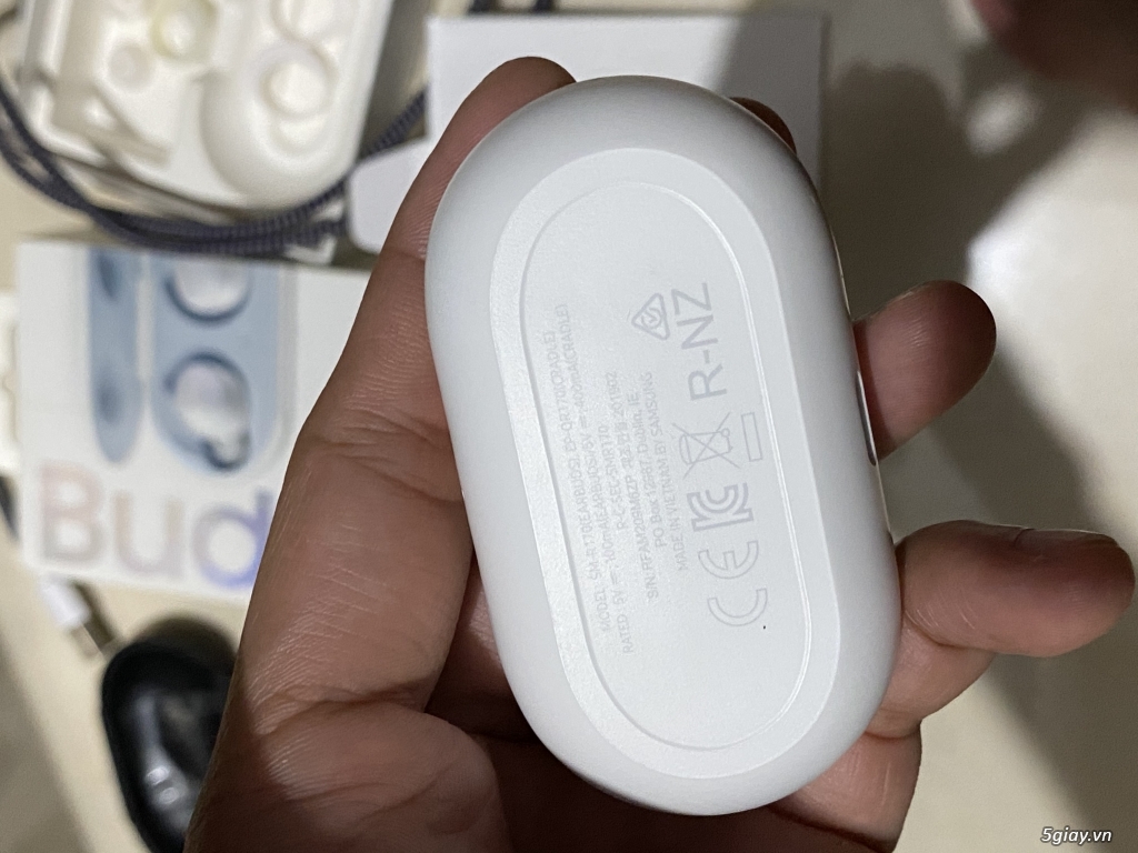 Tai nghe samsung galaxy buds - 2