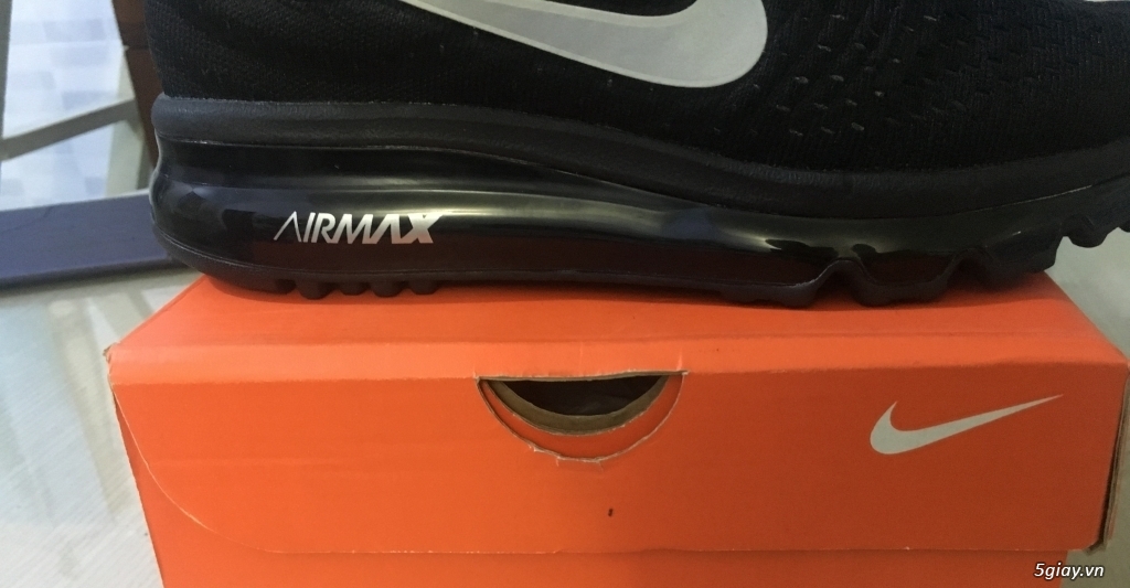 Giày Nike Air Max màu đen