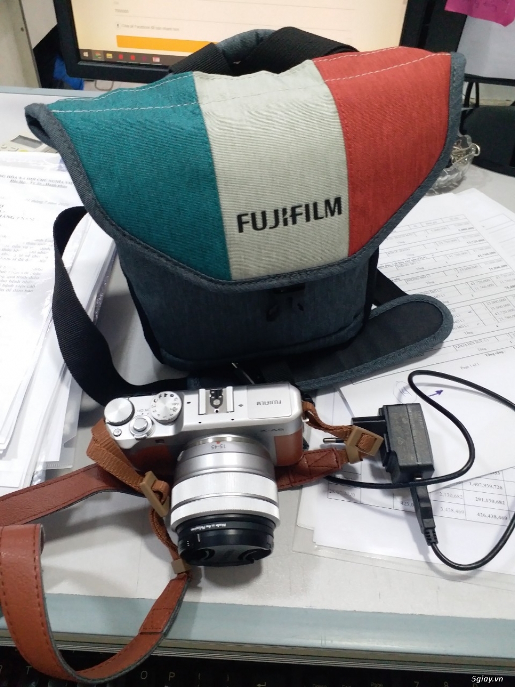 Fuji X-A5 15-45 + thẻ nhớ 16g