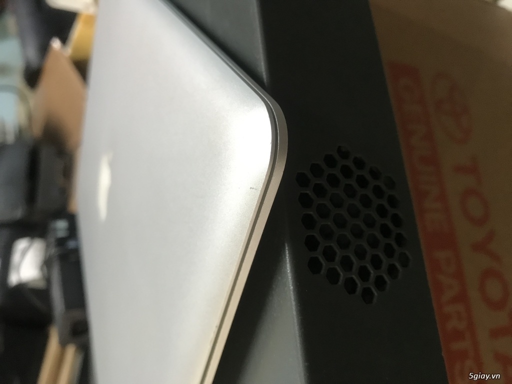 MacBook AIR MODEL A1304 - 2