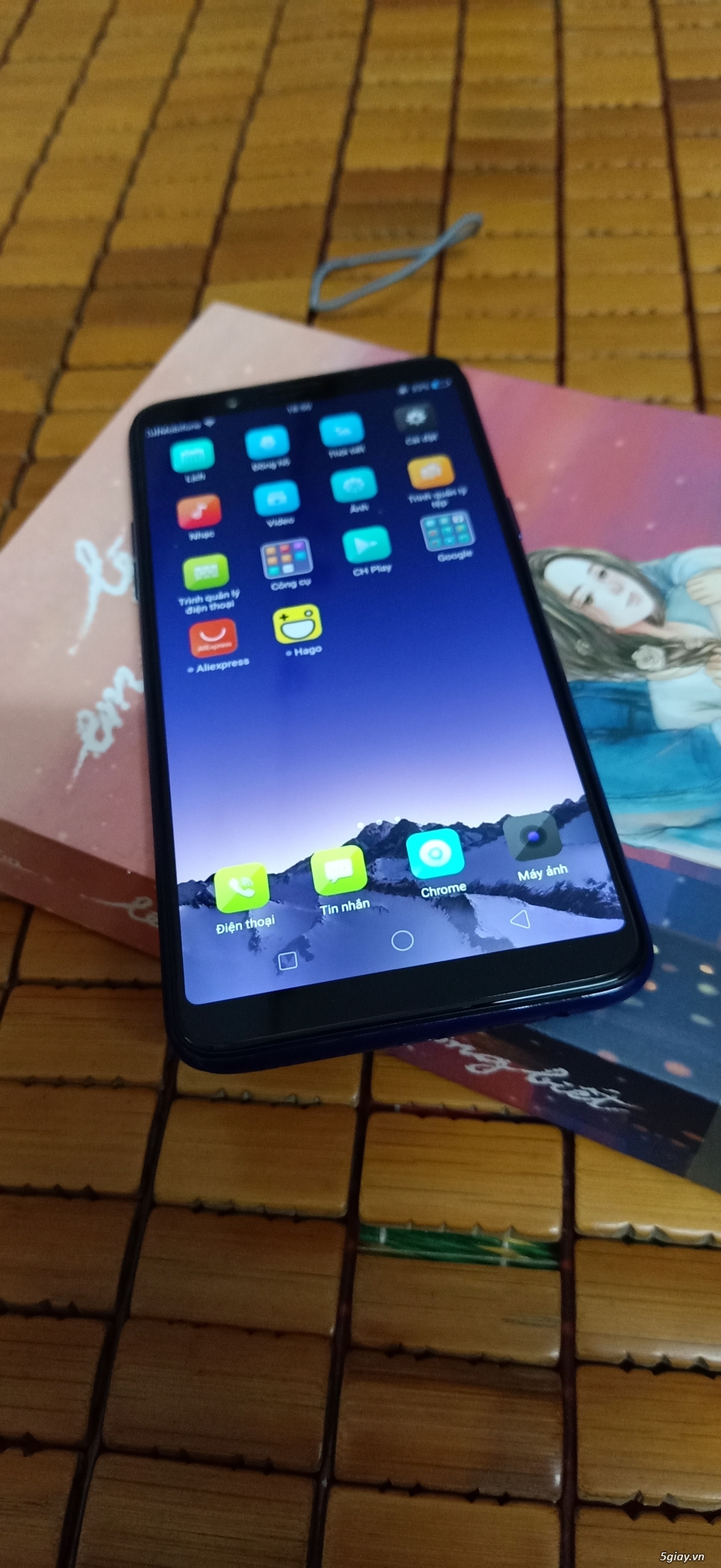 Máy OPPO F5 màu xanh dương còn mới 98% - 2