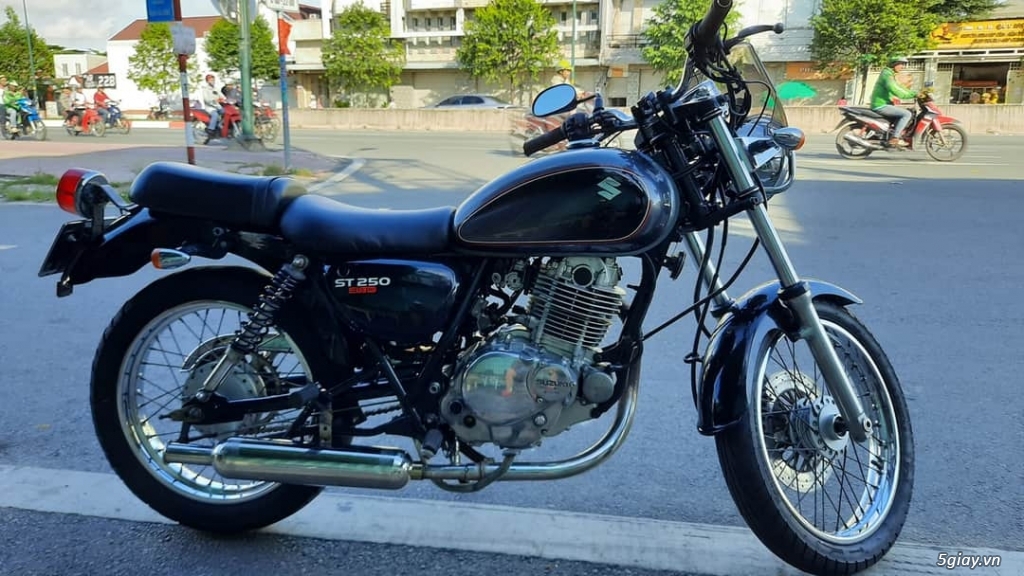 Suzuki GN250, xe chính chủ sang tên nhanh gọn - 1