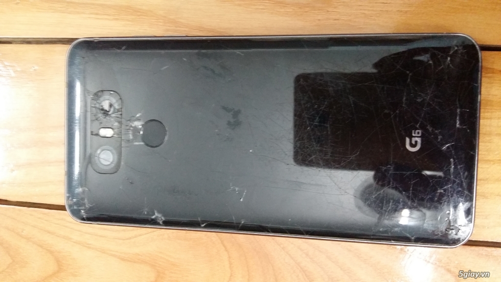 HCM LG G6 nứt màn hình , nghe gọi , wifi vô tư - 1
