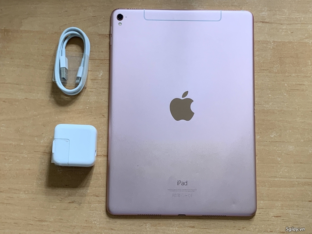 iPad Pro 9.7 inch 128gb wifi, màu hồng