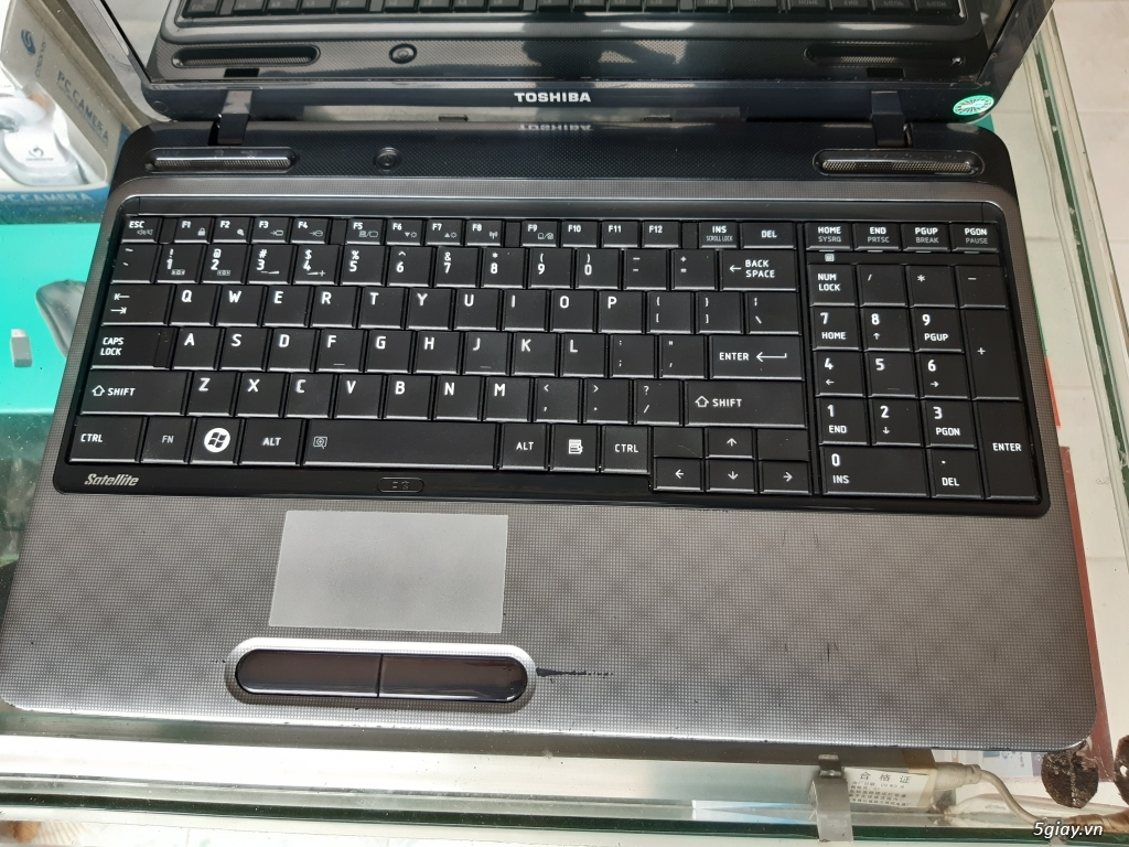 Bán Laptop Toshiba L755, Core i5 Ram 4G, ổ SSD, Card đồ họa NVIDIA 4GB - 4