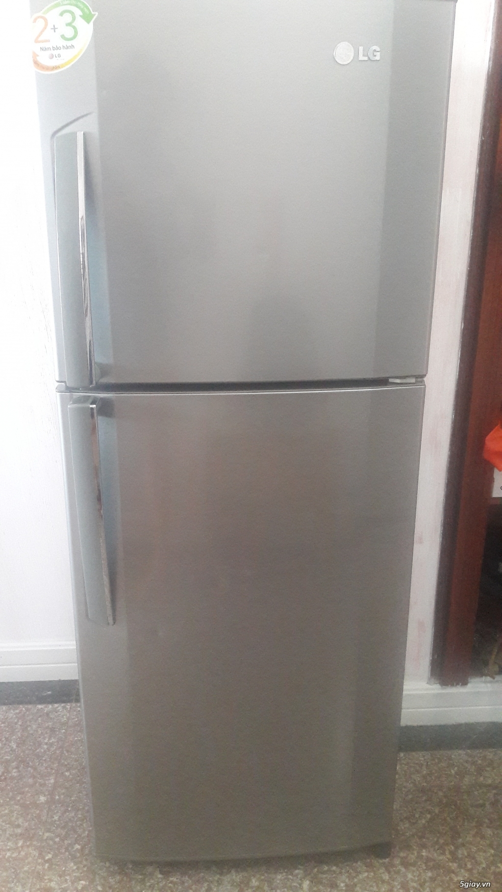 Tủ lạnh LG-185 lít- 2 cửa, 6 ngăn- còn mới 85%