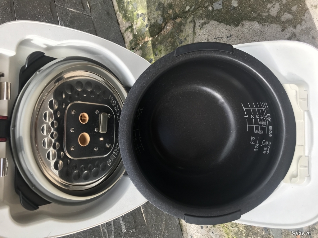 Nồi cơm điện Tiger - 1