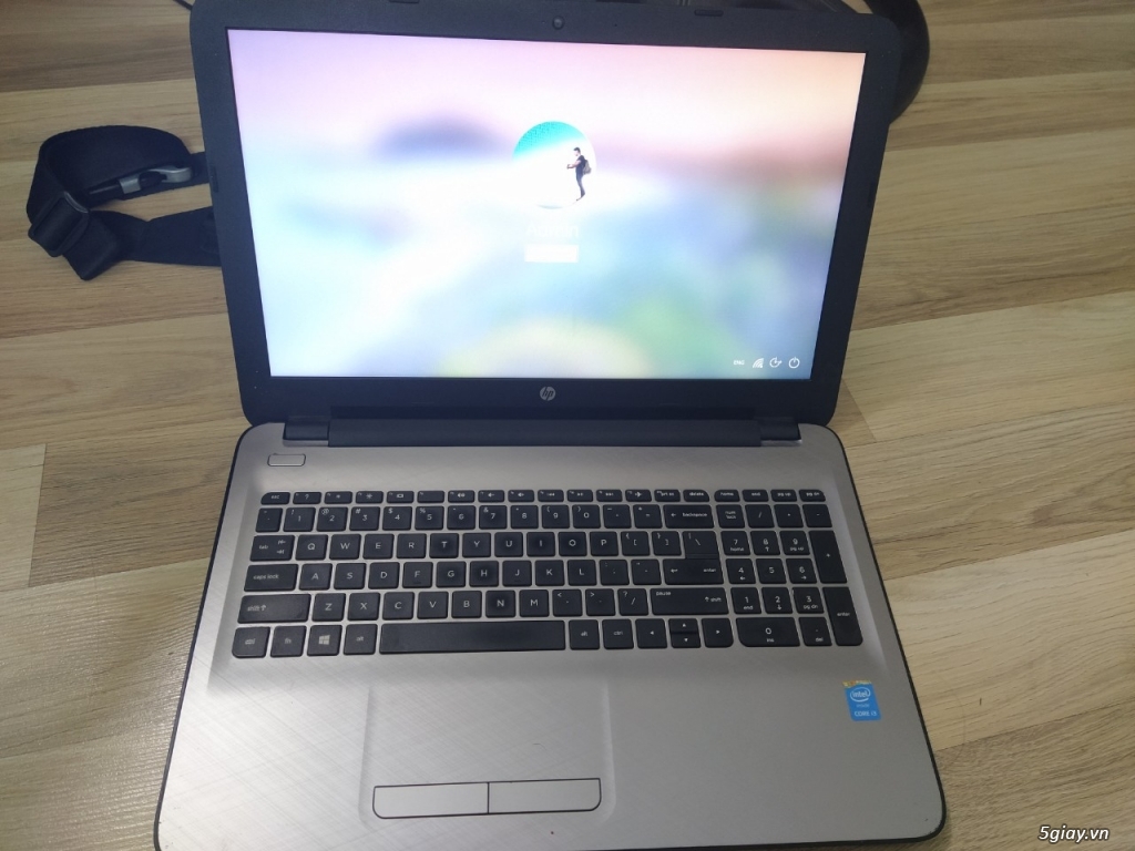 Laptop HP 15 ac152TU (i3 5005U/4GB/500GB) - 3tr5 - 1
