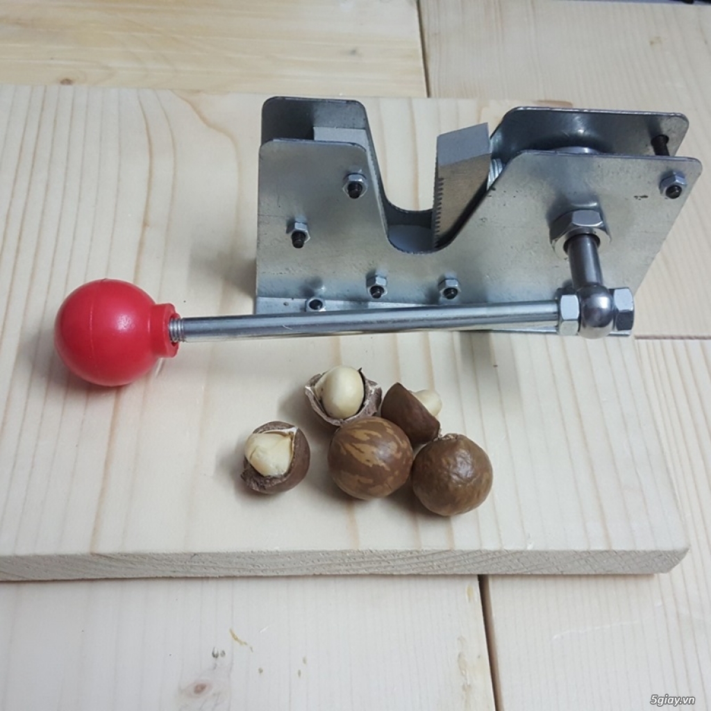 Dụng cụ tách hạt mắc ca cầm tay - 2