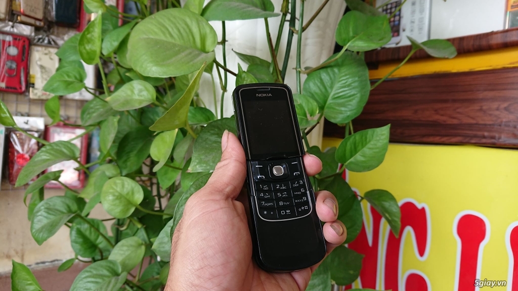 Nokia 8600 Luna Zin chính hãng màu đen huyền bí sang trọng, đẳng cấp - 1