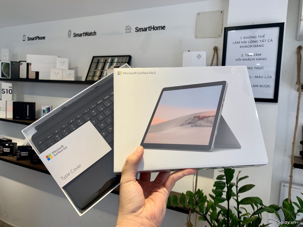 Surface Go 2 - Intel4425Y/RAM 4GB/ SSD 64Gb - 1