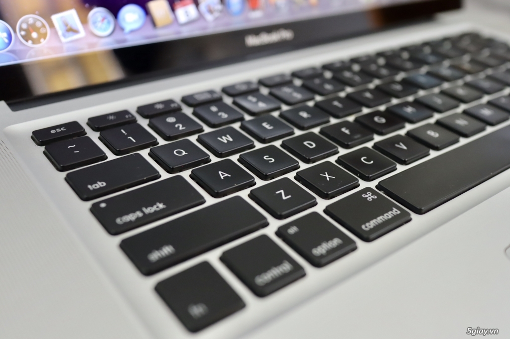 Laptop Surface and Macbook  99.99% kèm arc mouse gen 2 giá cực tốt ! - 1