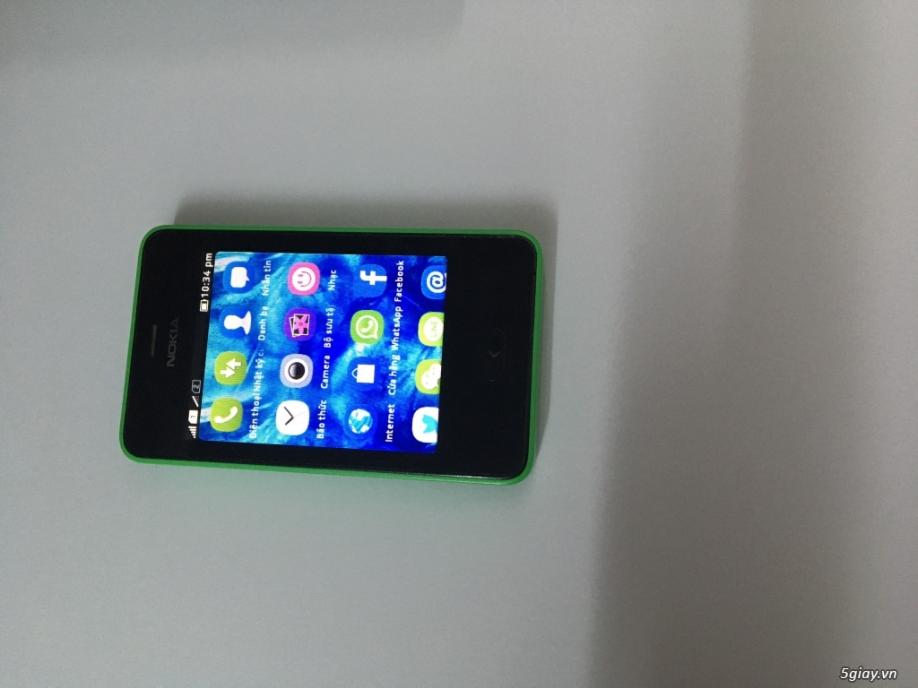Cần Bán : Nokia đt phổ thông có cảm ứng Asha 501 2 sim Xanh lá