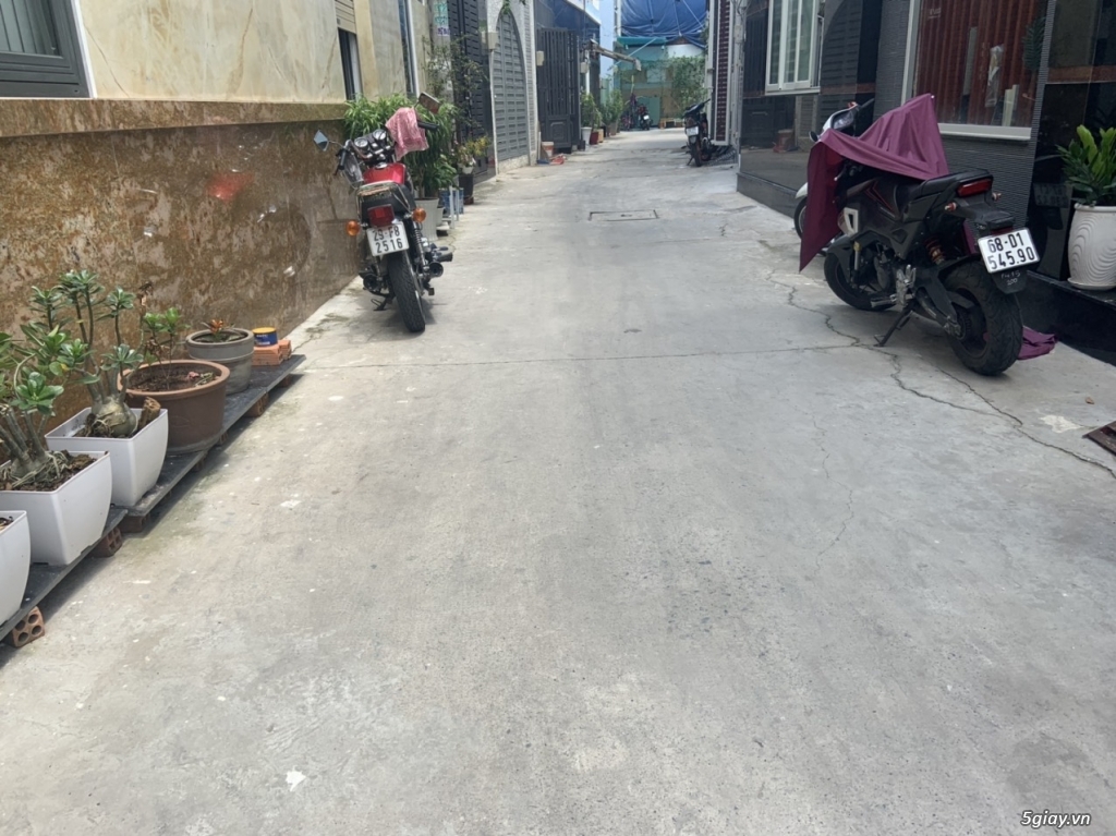 Xe hơi đậu cửa , KDC an ninh, 45m2 ,Nở hậu, 5.6 tỷ Âu Cơ , Tân BÌnh - 3