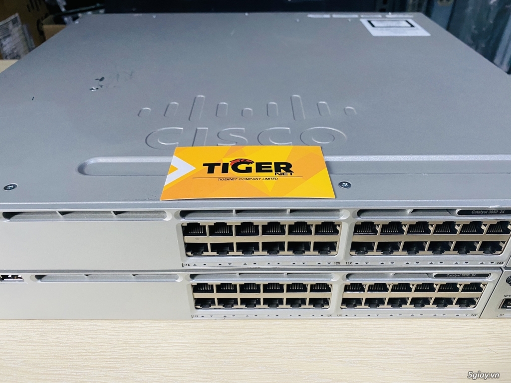Cisco WS-C3850-24T | Thiết bị chuyển mạch Layer3, 24x RJ45 GE, 4x SFP - 2