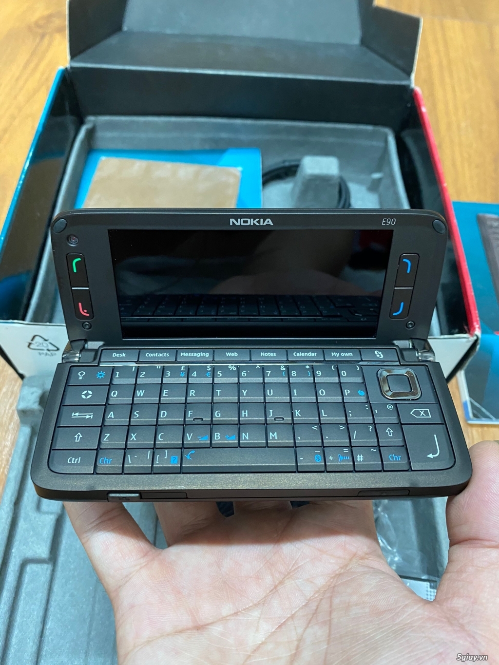 Hàng sưu tầm đỉnh : Nokia E90 Communicator Ger Brandnew nguyên hộp ! - 4