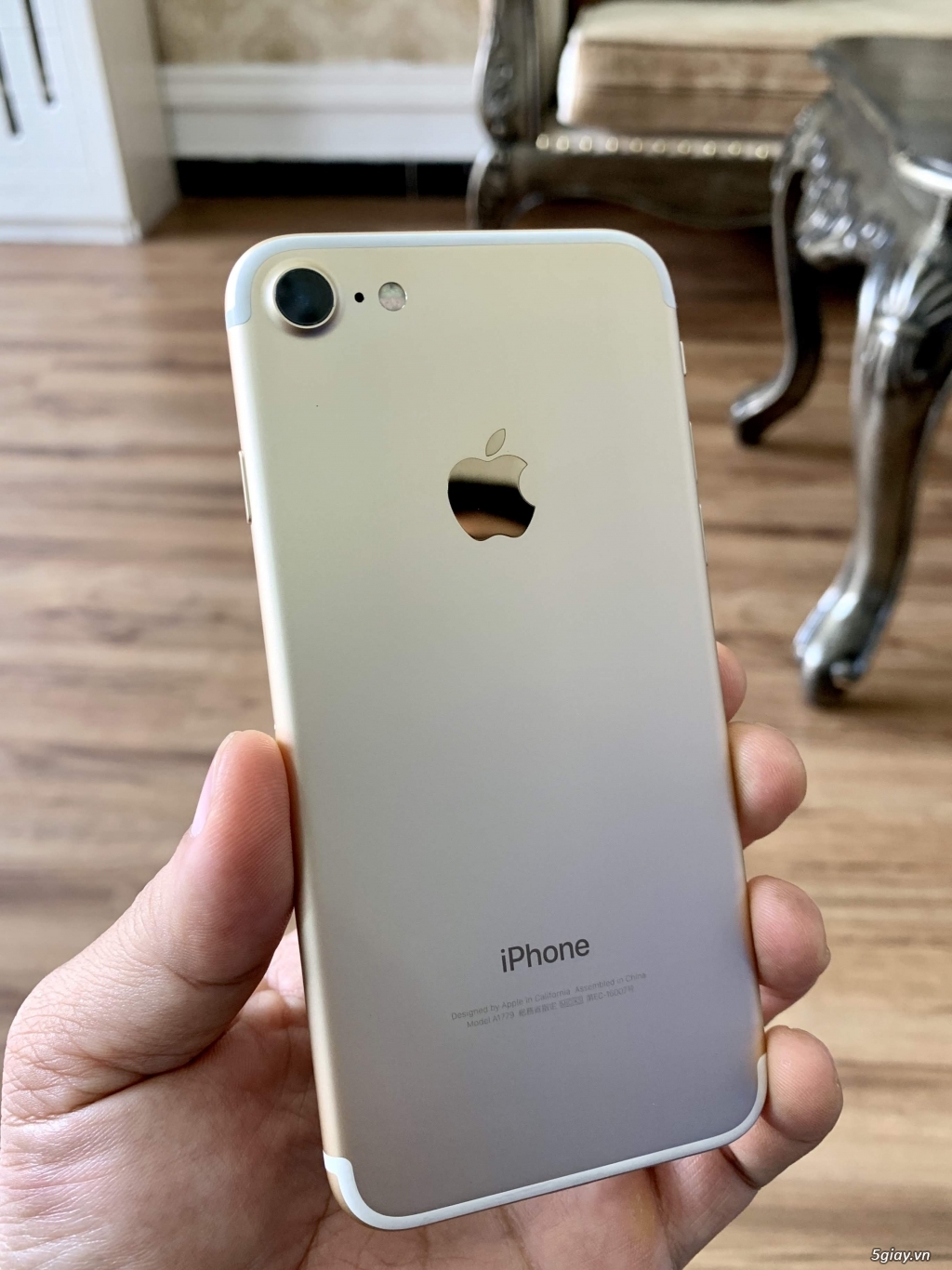 Cần bán iphone 7 32GB Gold & iphone Xs 64GB Silver like new